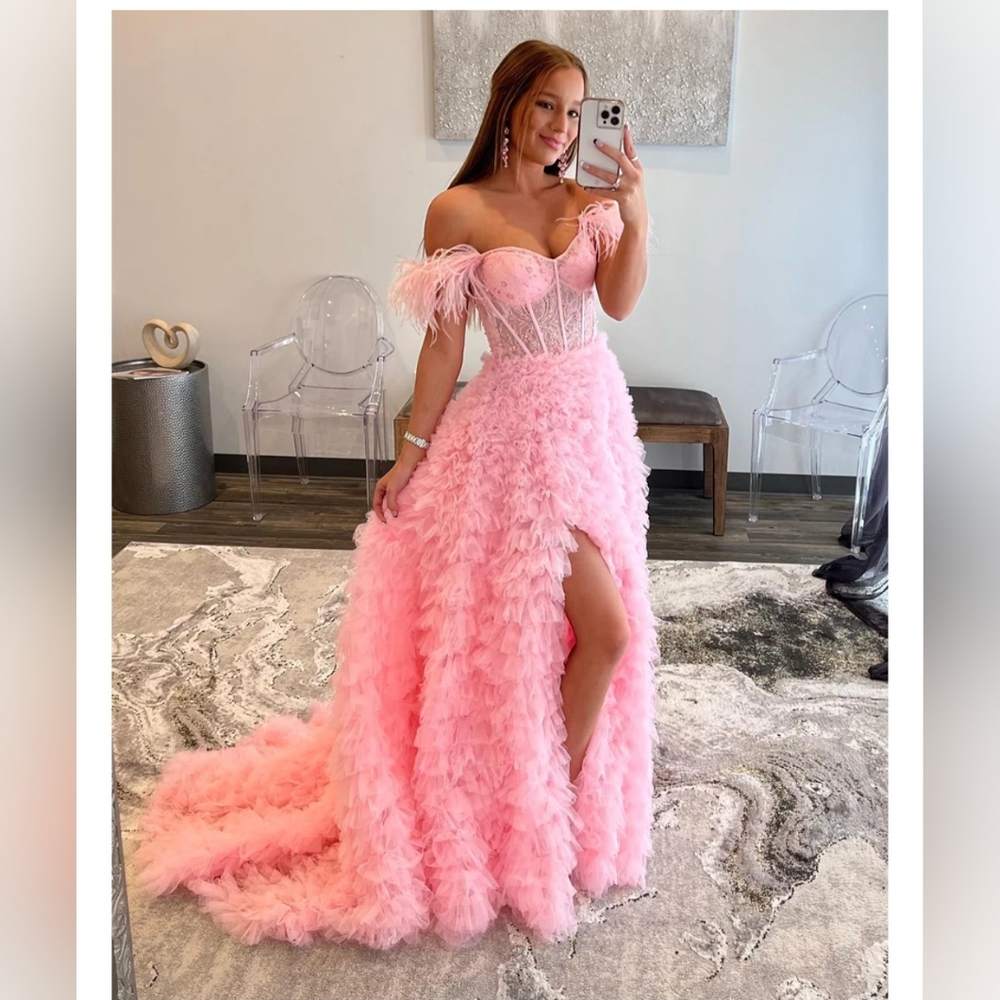 Sexy A-line Tiered Off-the-Shoulder Prom Dress Evening Dress